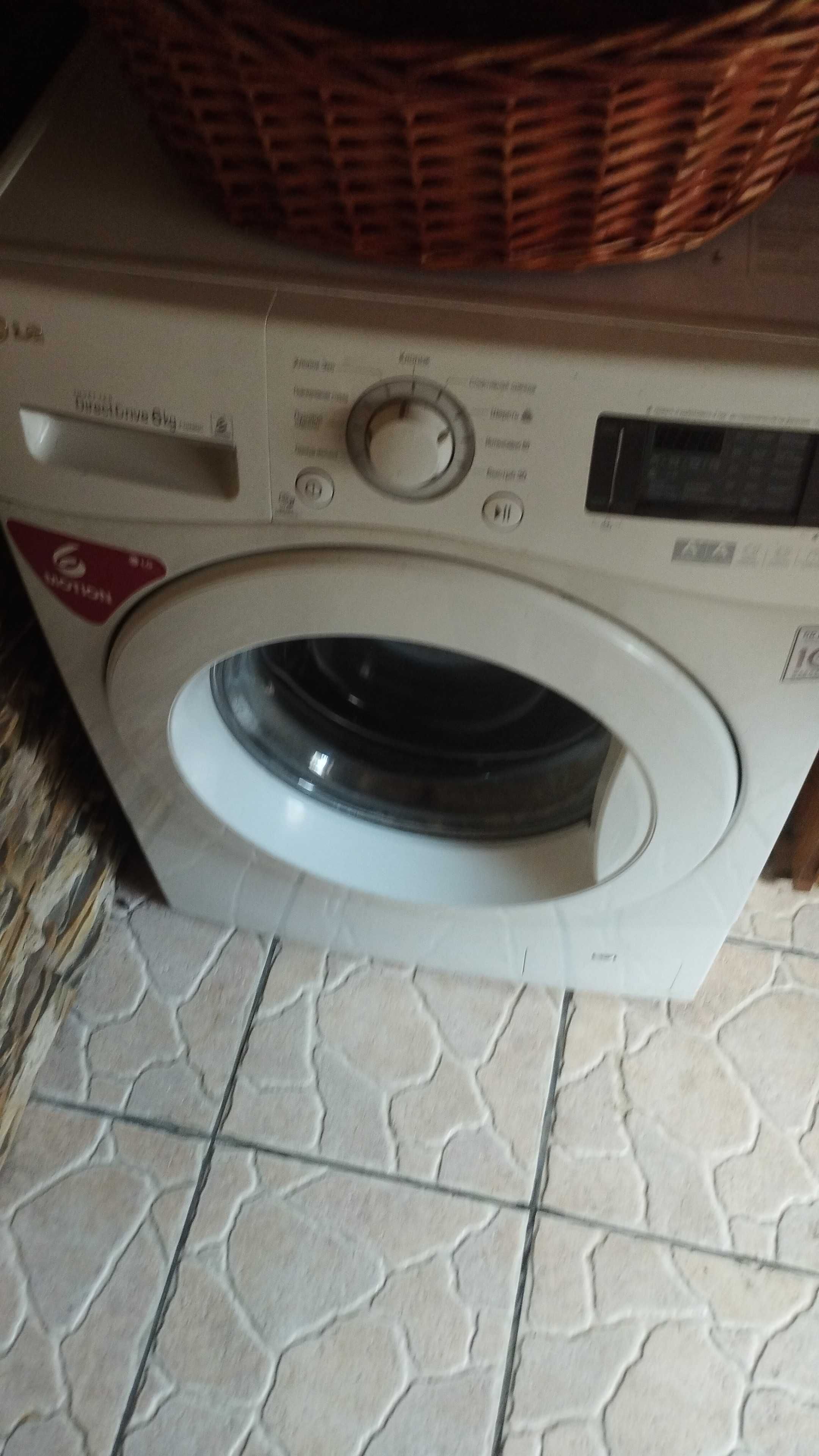 Продам стиральную машину