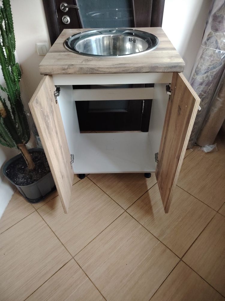 Продам кухонную тумбу мойку