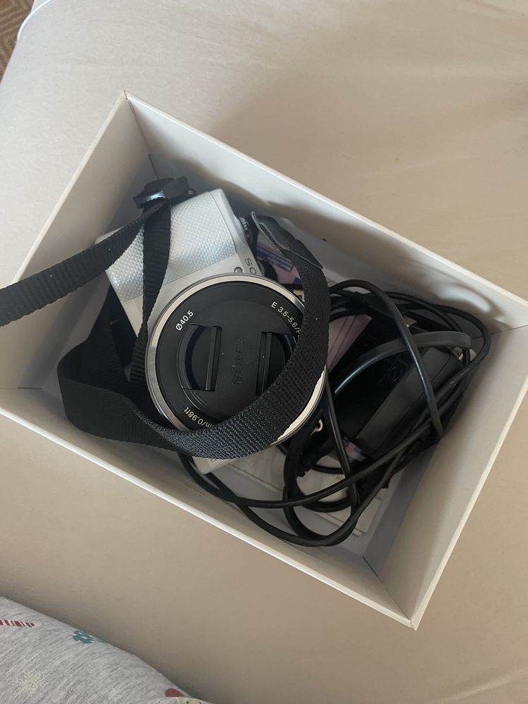 Sony Alpha, Цифровой фотоаппарат a5000