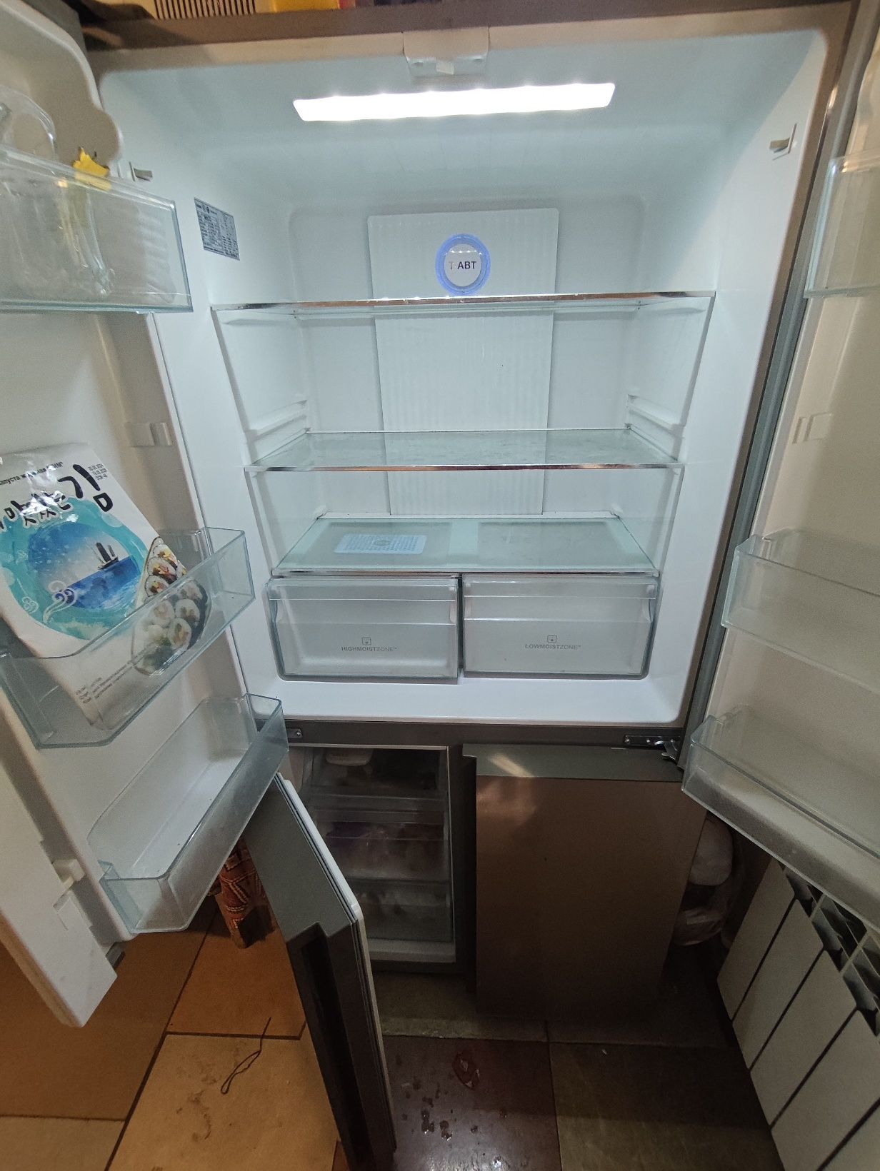 Продаю б/у холодильник Haier с четырьмя дверцами
Полностью исправен,