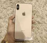 Iphone xs 64 gb.