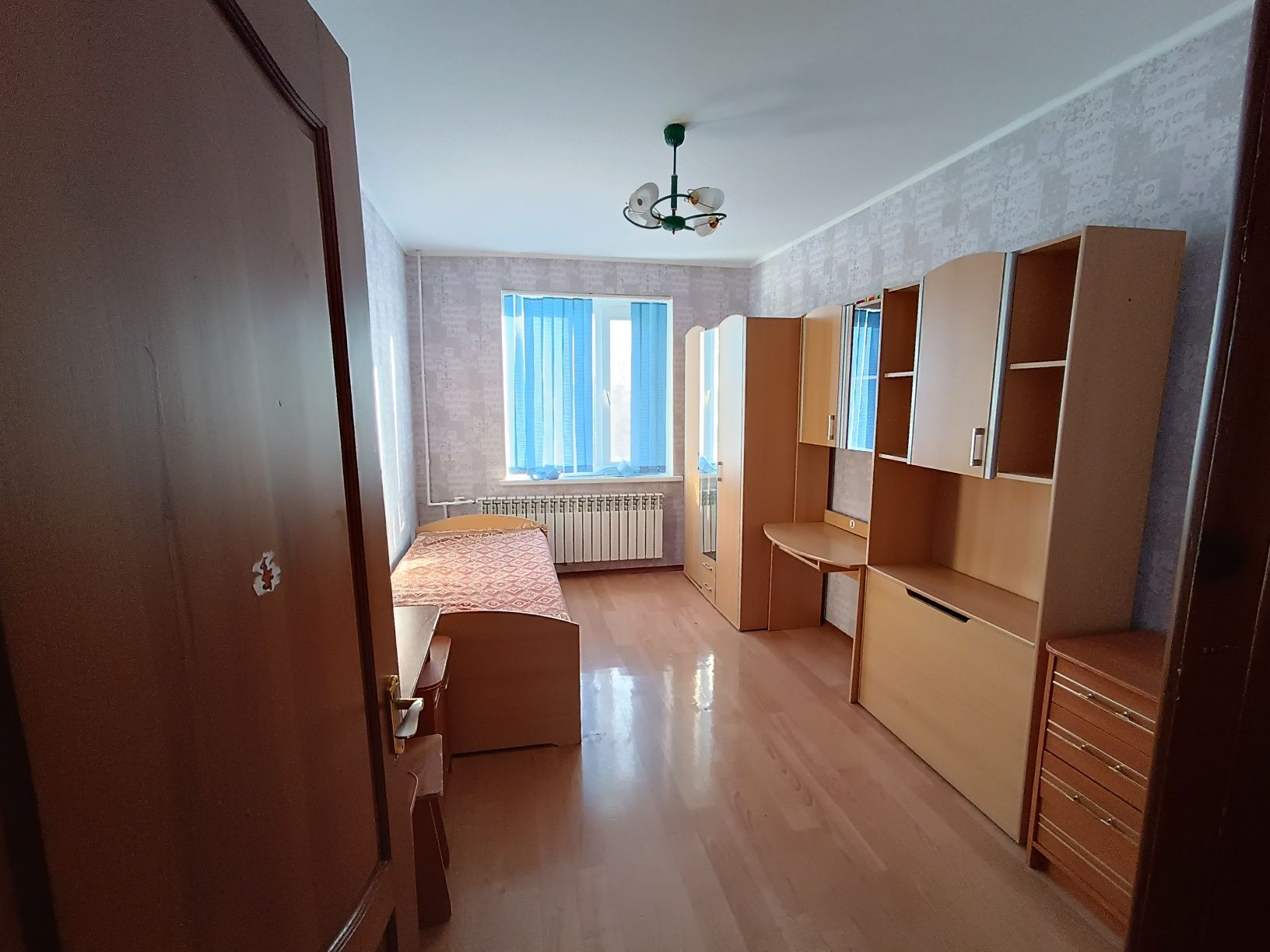 Сдам 3- комн. квартиру в центре, за тд Камила 5 А мкрн.