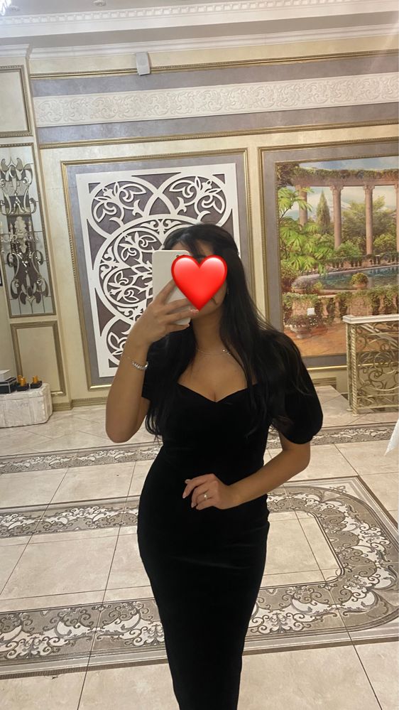 Черное платье