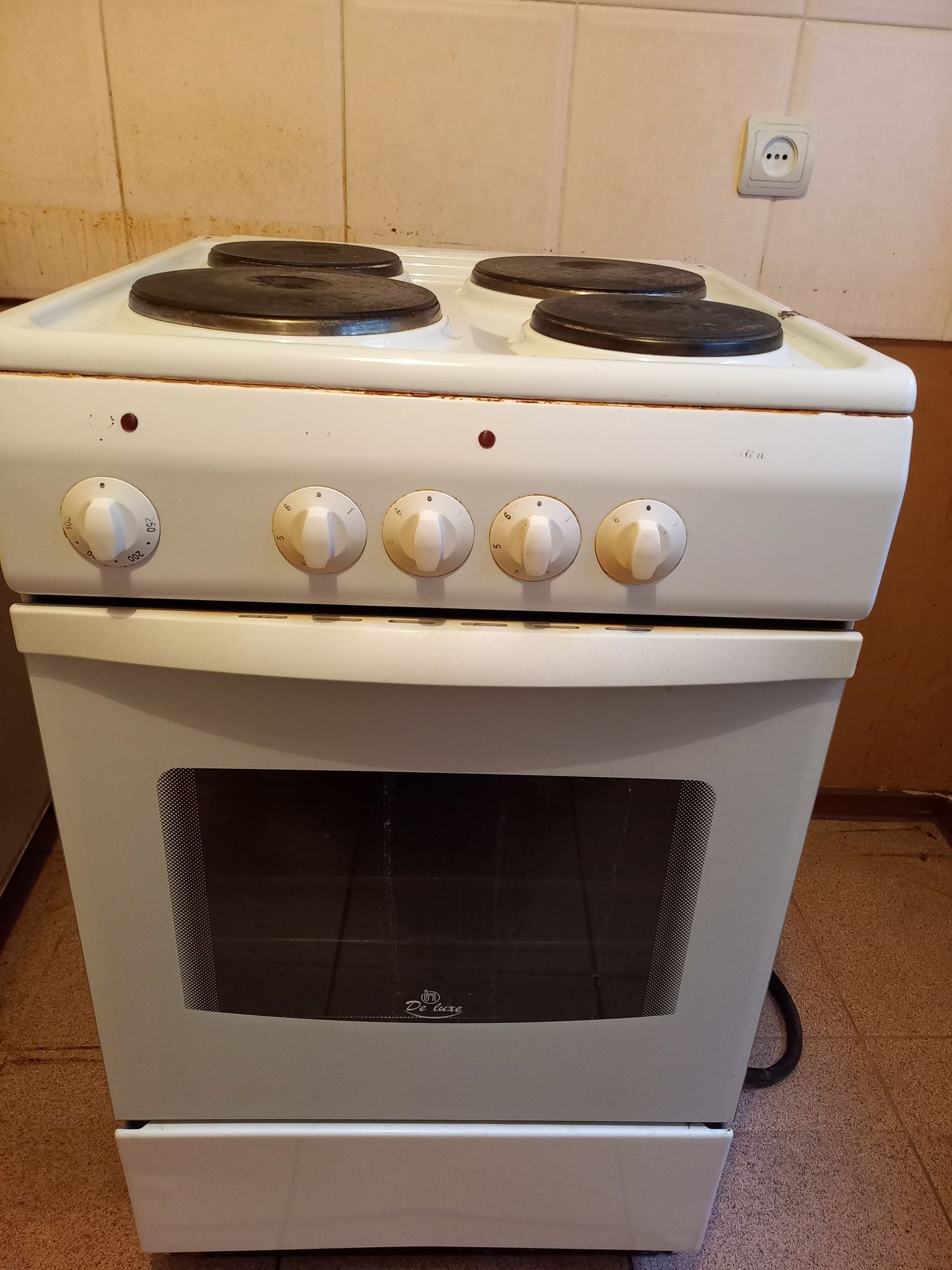 Продам плиту электрическую б/у