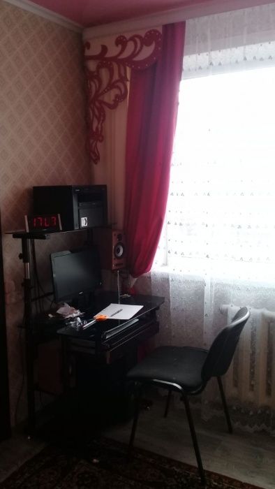 Срочно Продам 4 комнатную квартиру.