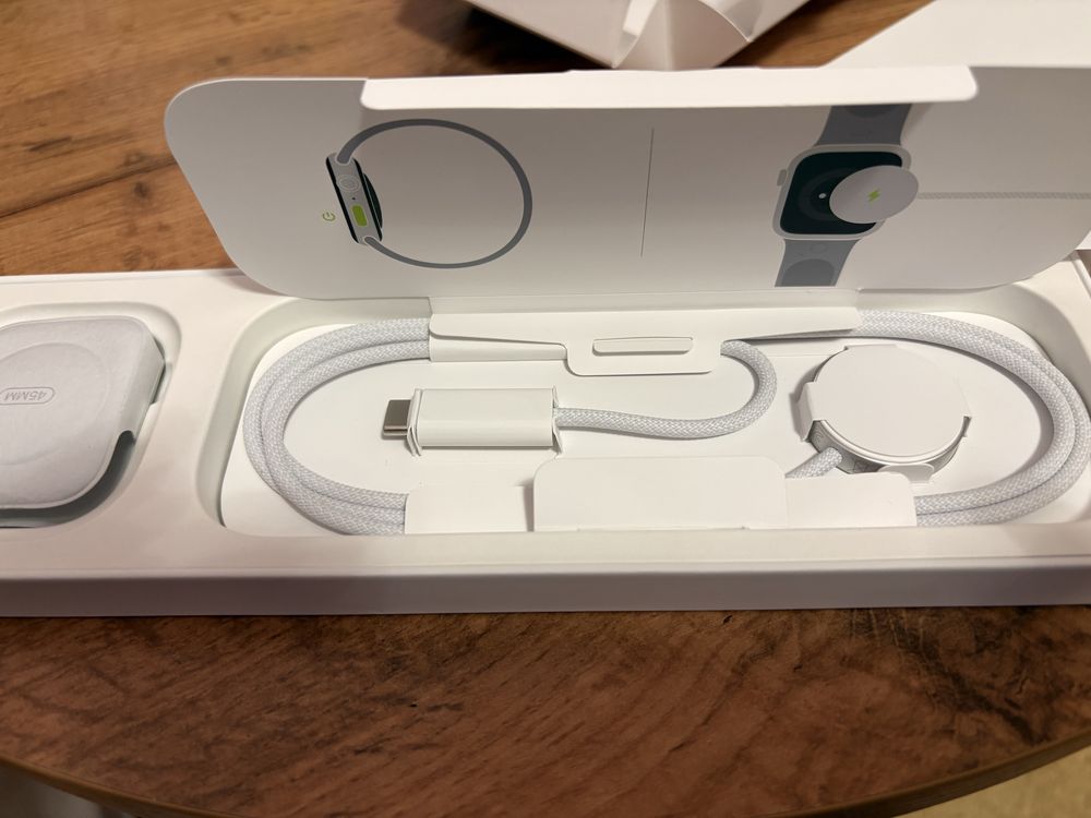 Apple Watch Series 9 GPS M/L 45mm