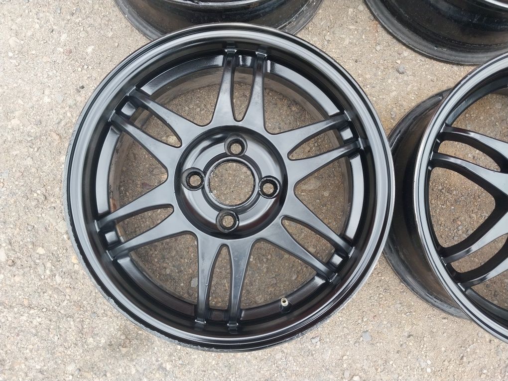 Диски R15 на Гольф, Пассат.