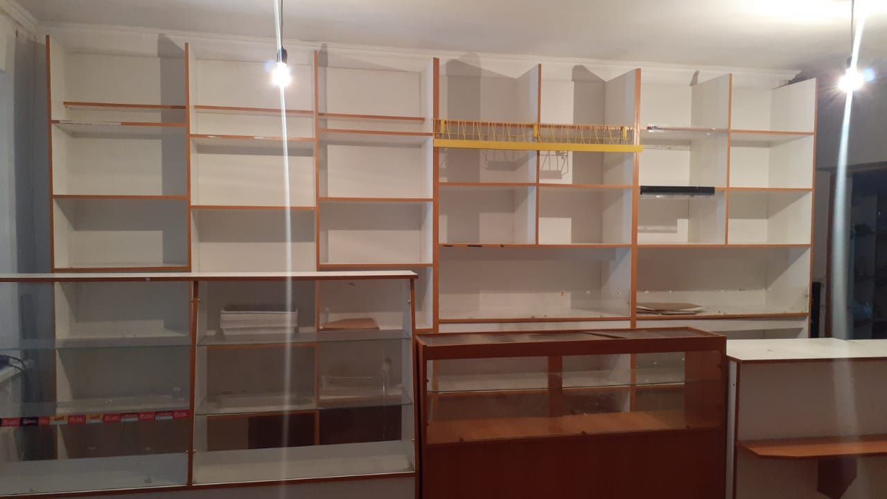 Шкафы  полки  стеллажи для продуктов для магазина