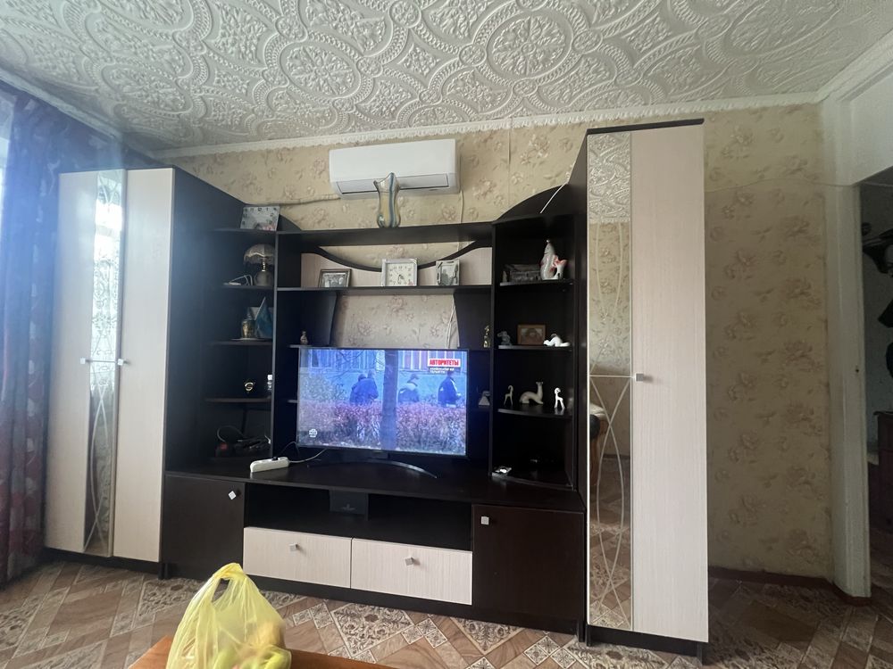 стенка продам в хорошем состояний