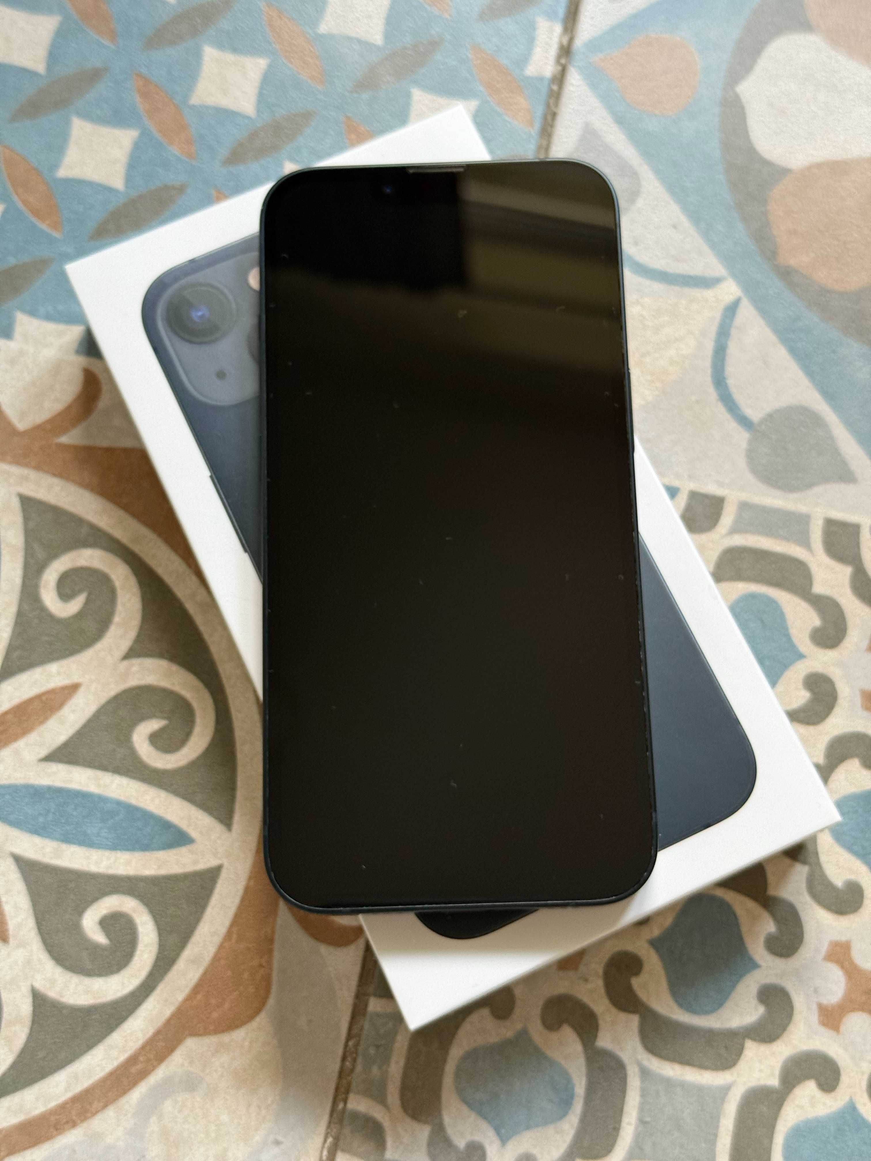 iPhone 13 256GB черный