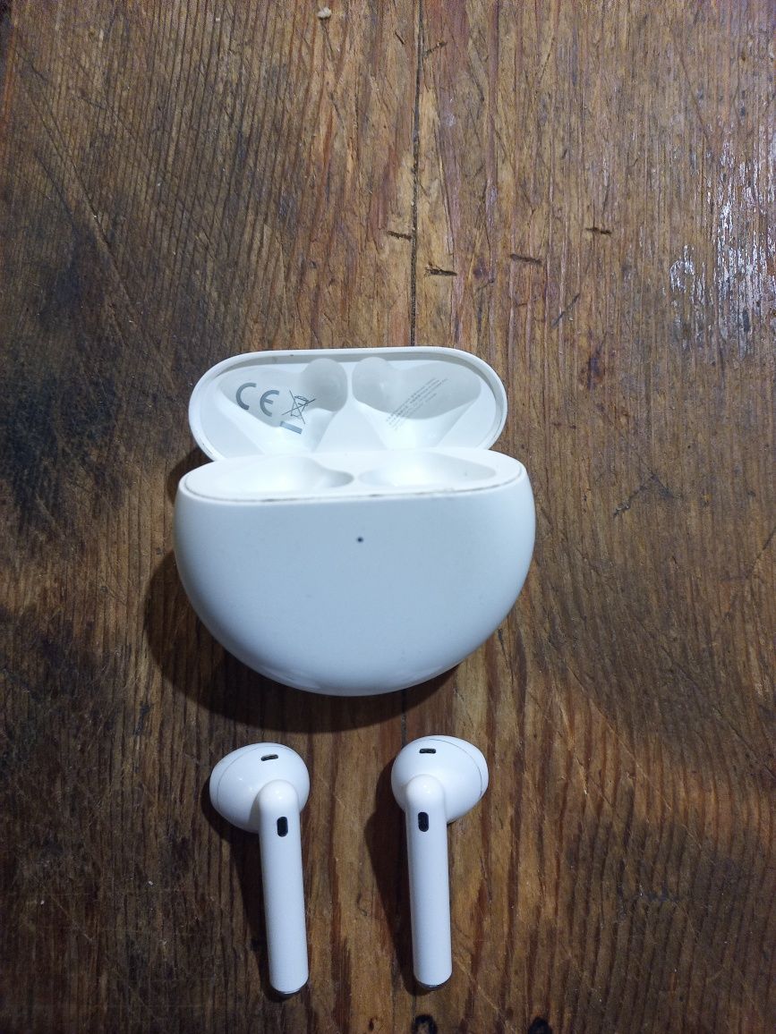 Наушники Huawei Freebuds 4 ПРОДАМ СРОЧНО ЗА 30К!
