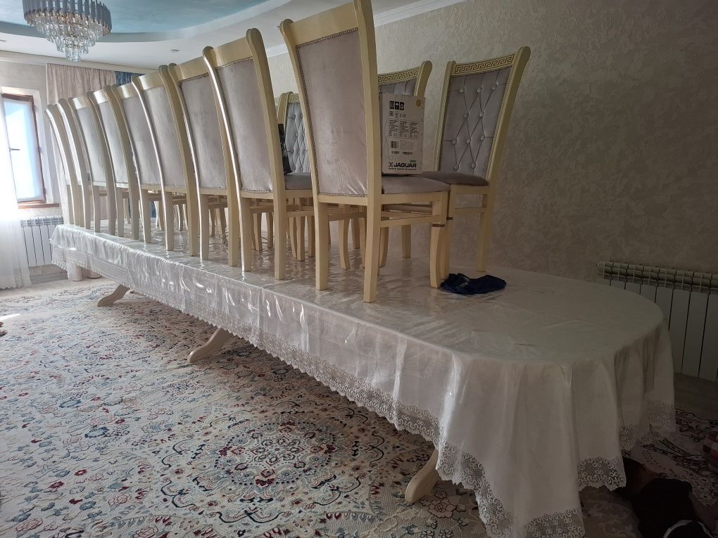 Продам Стол  стулья и тапчан