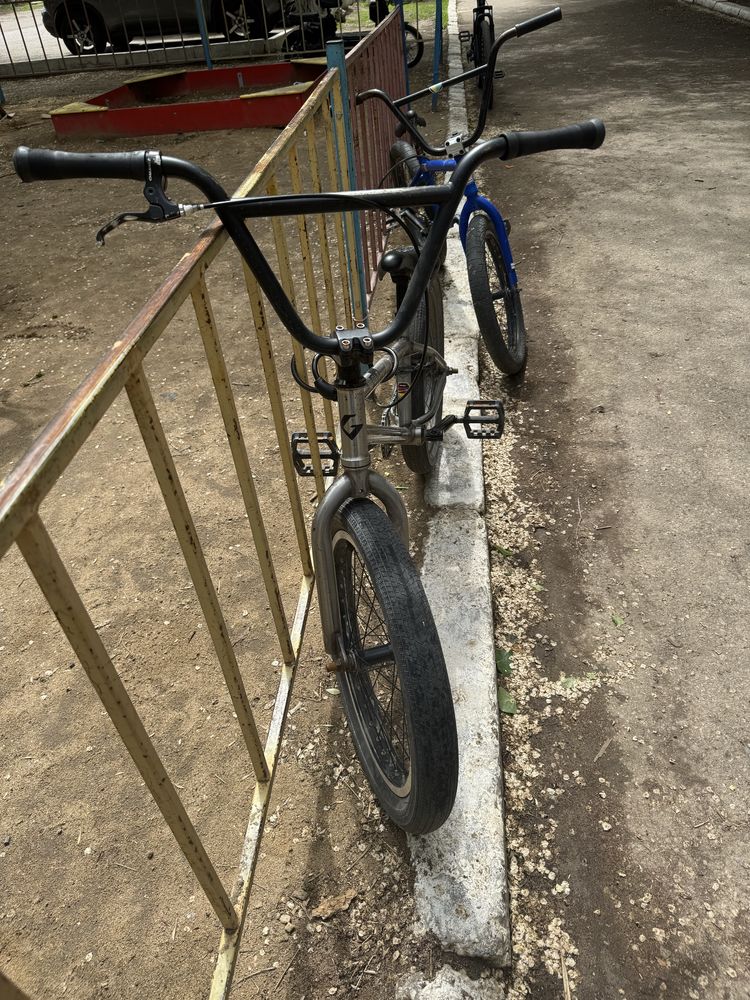 Продам велосипипед BMX