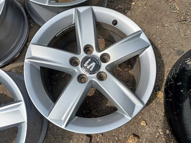 Продам оригинальные легкосплавные диски на автомашину Audi