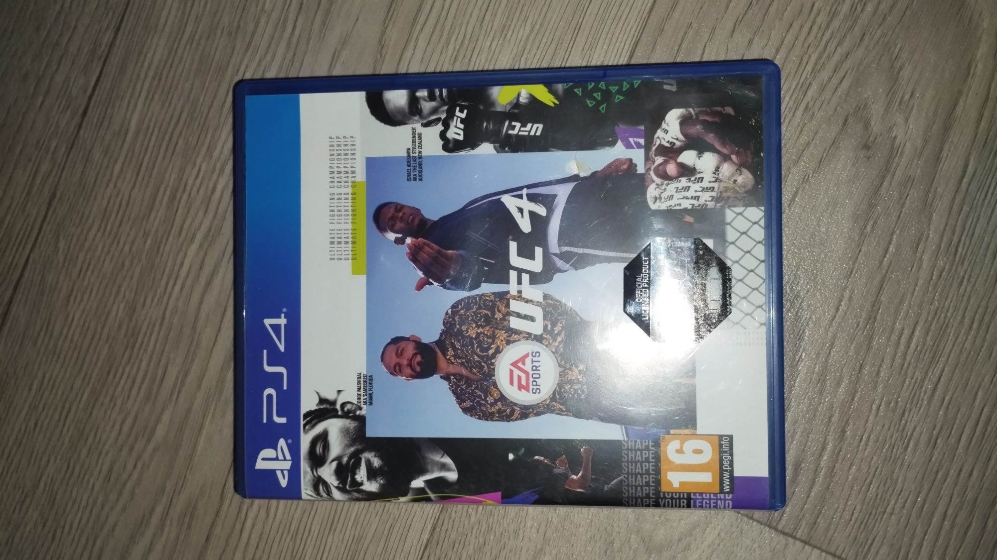 Диск UFC 4 (PS4) – отличное состояние