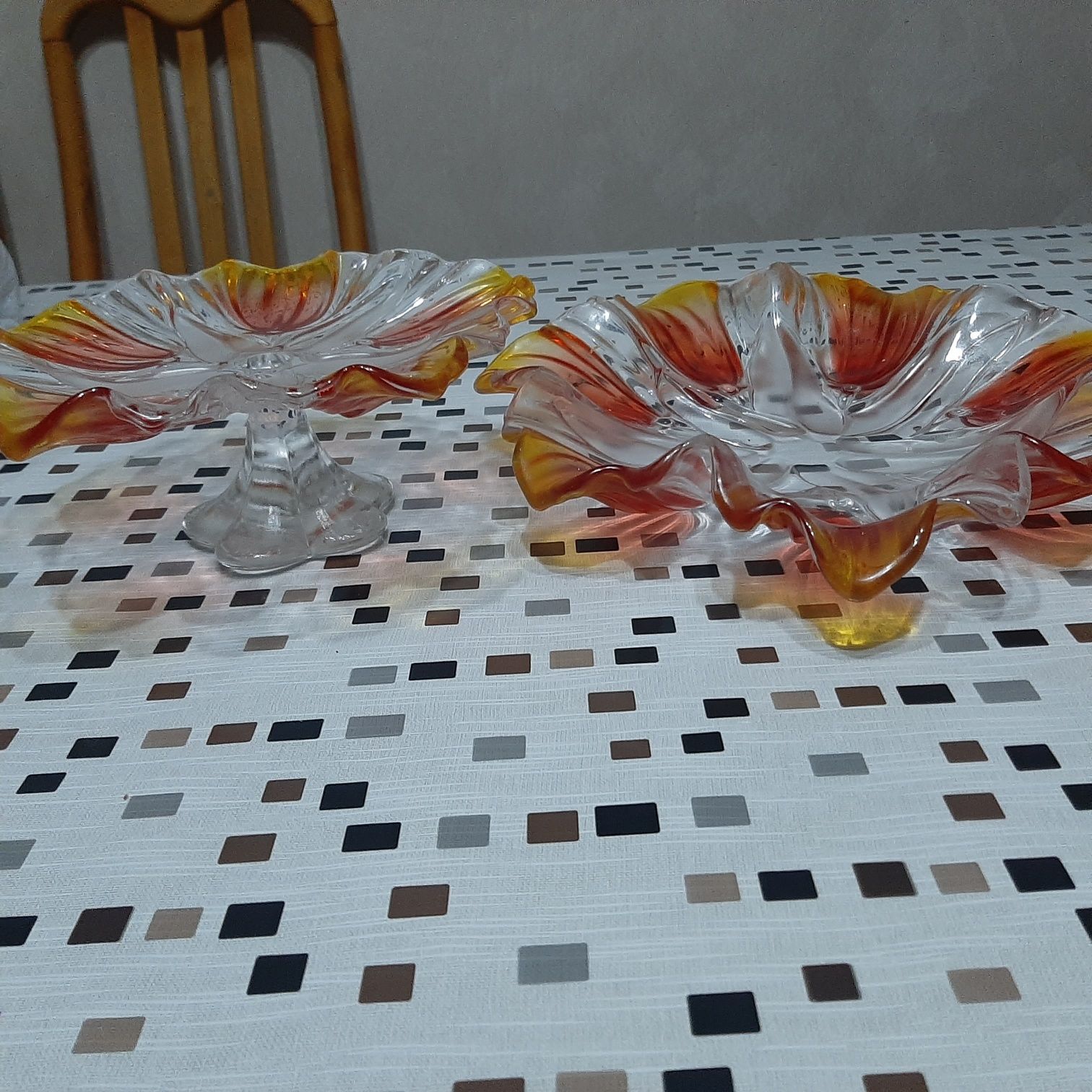 Фруктовница и конфетница