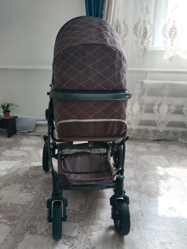 Продам детскую коляску