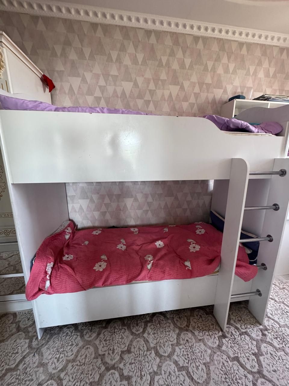 Детская кровать 2 ярусная с 2 шкафами продается