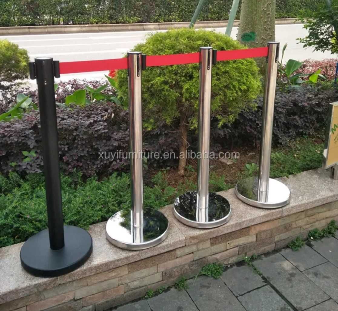 Аренда прокат красные дорожки стойки ограждения парфлексы фан барьеры