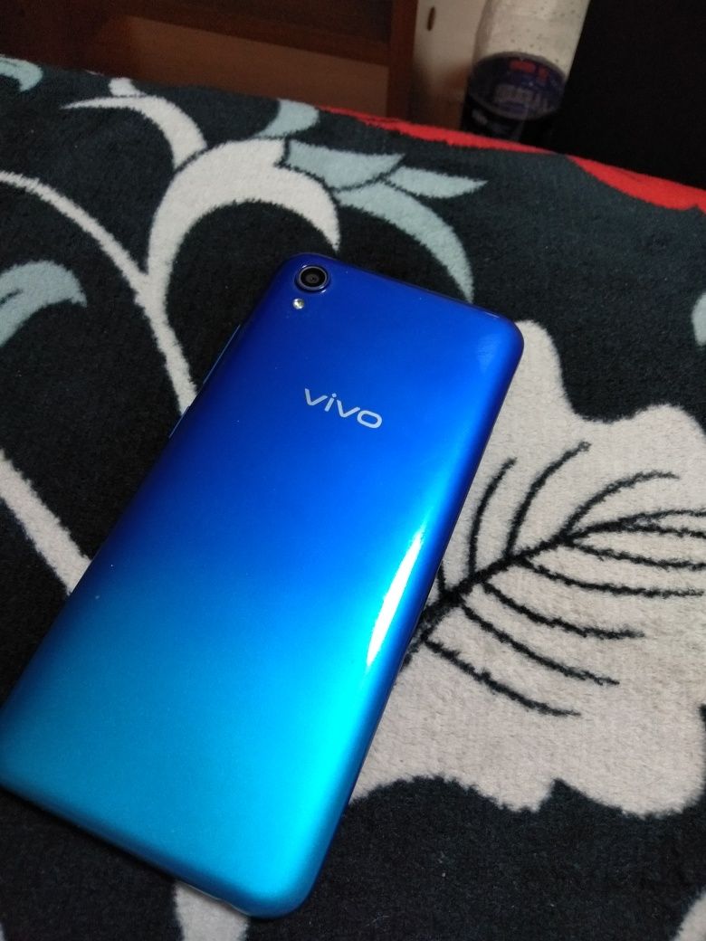 Продам смартфон Vivo Y91C