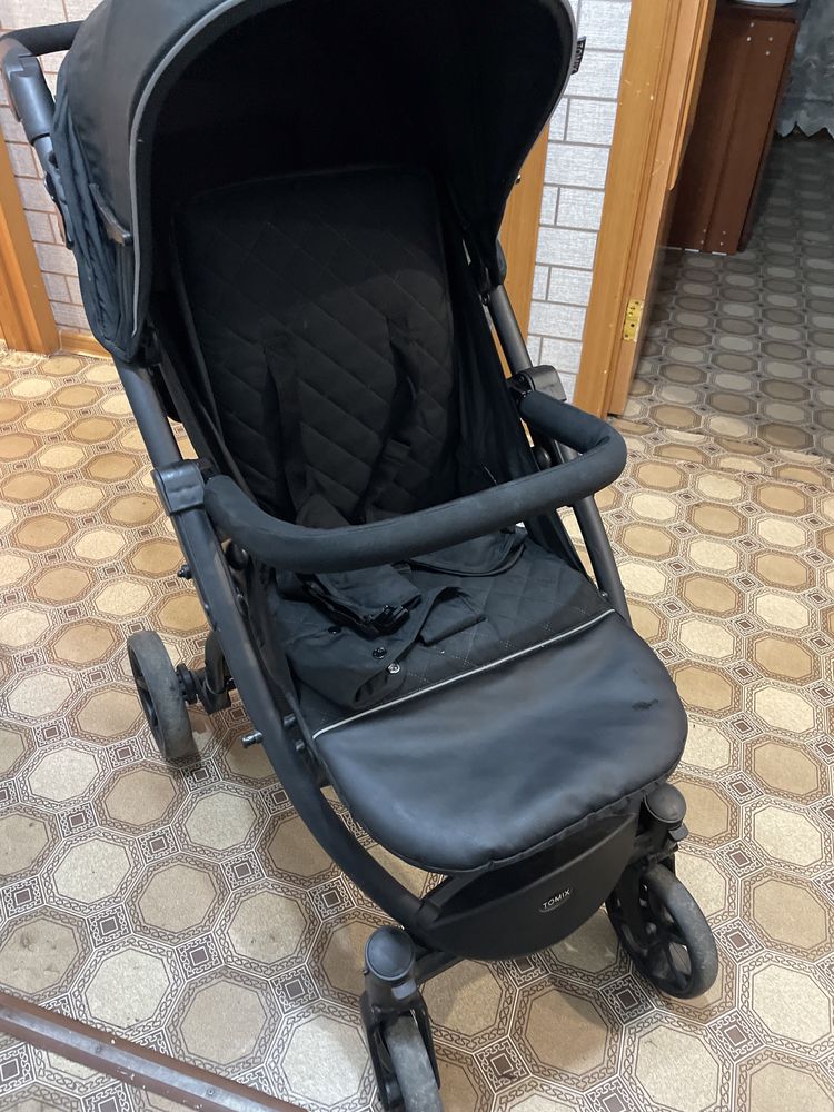 Продам коляску TOMIX