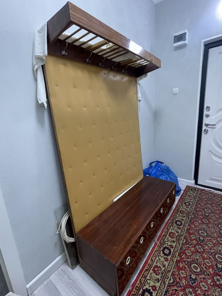 Продам прихожую, в хорошем состоянии