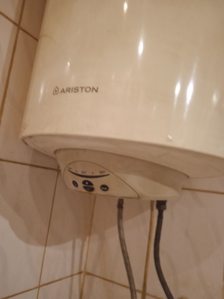 Электротитан Ariston 2000 тенге