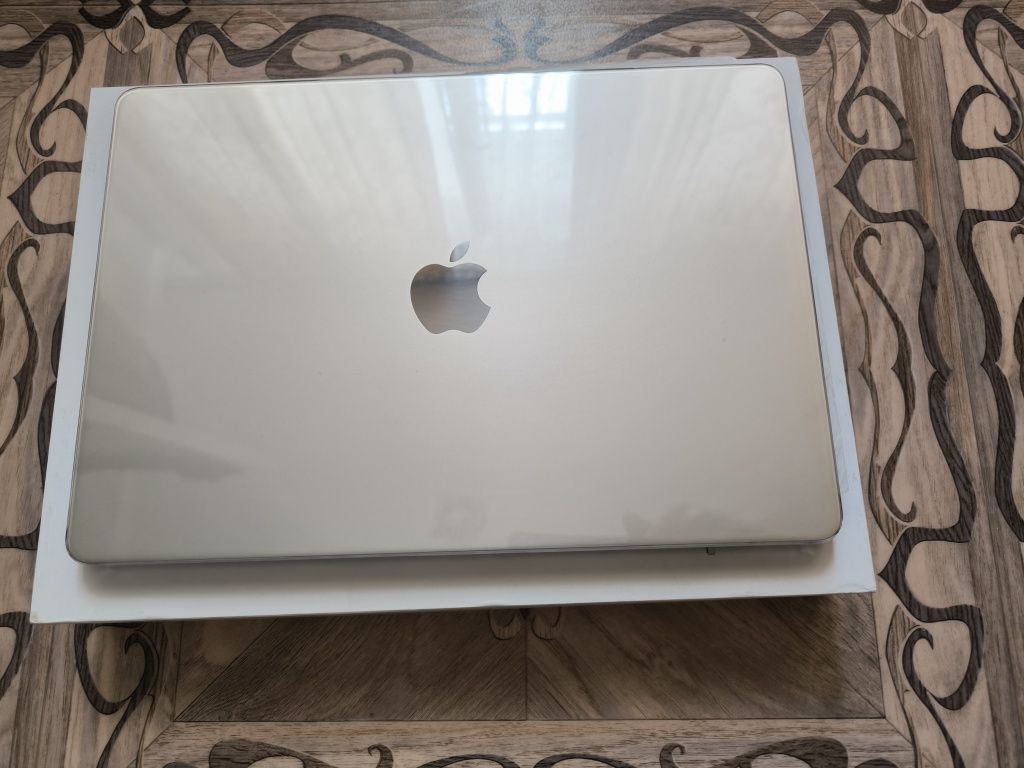 Продается MacBook Air