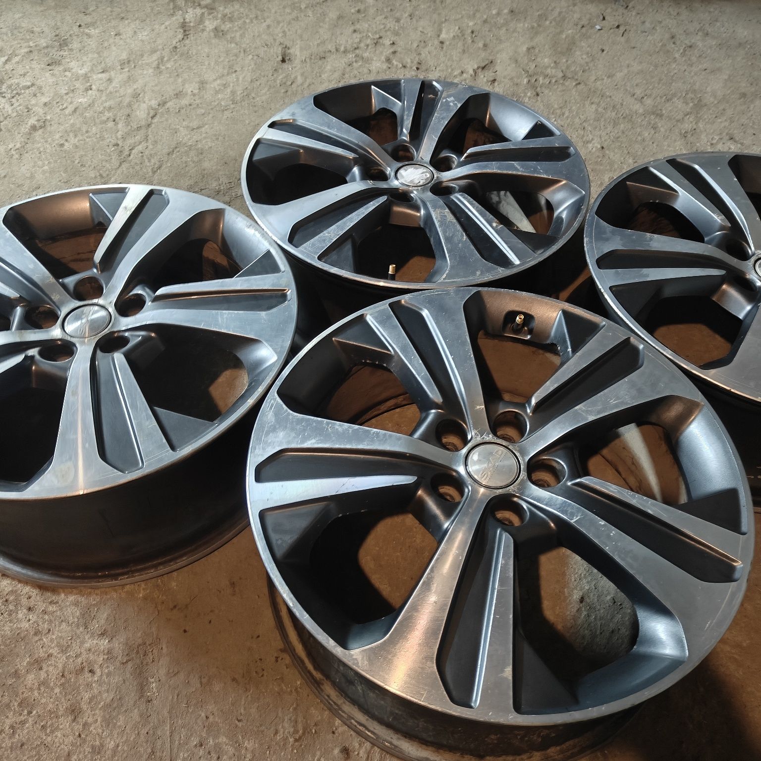 R19 PCD 5* 114,3 Комплект легкосплавных дисков