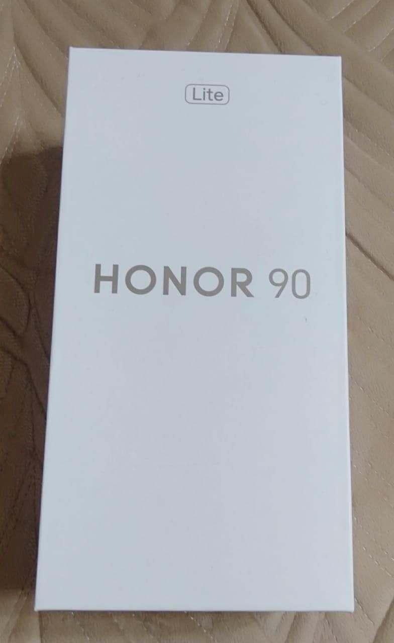 Телефон HONOR 90. 256 гб
