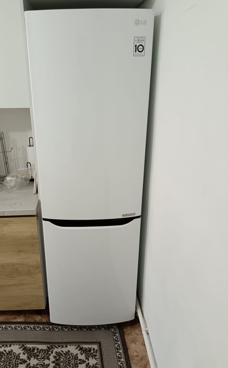 Холодильник LG продам