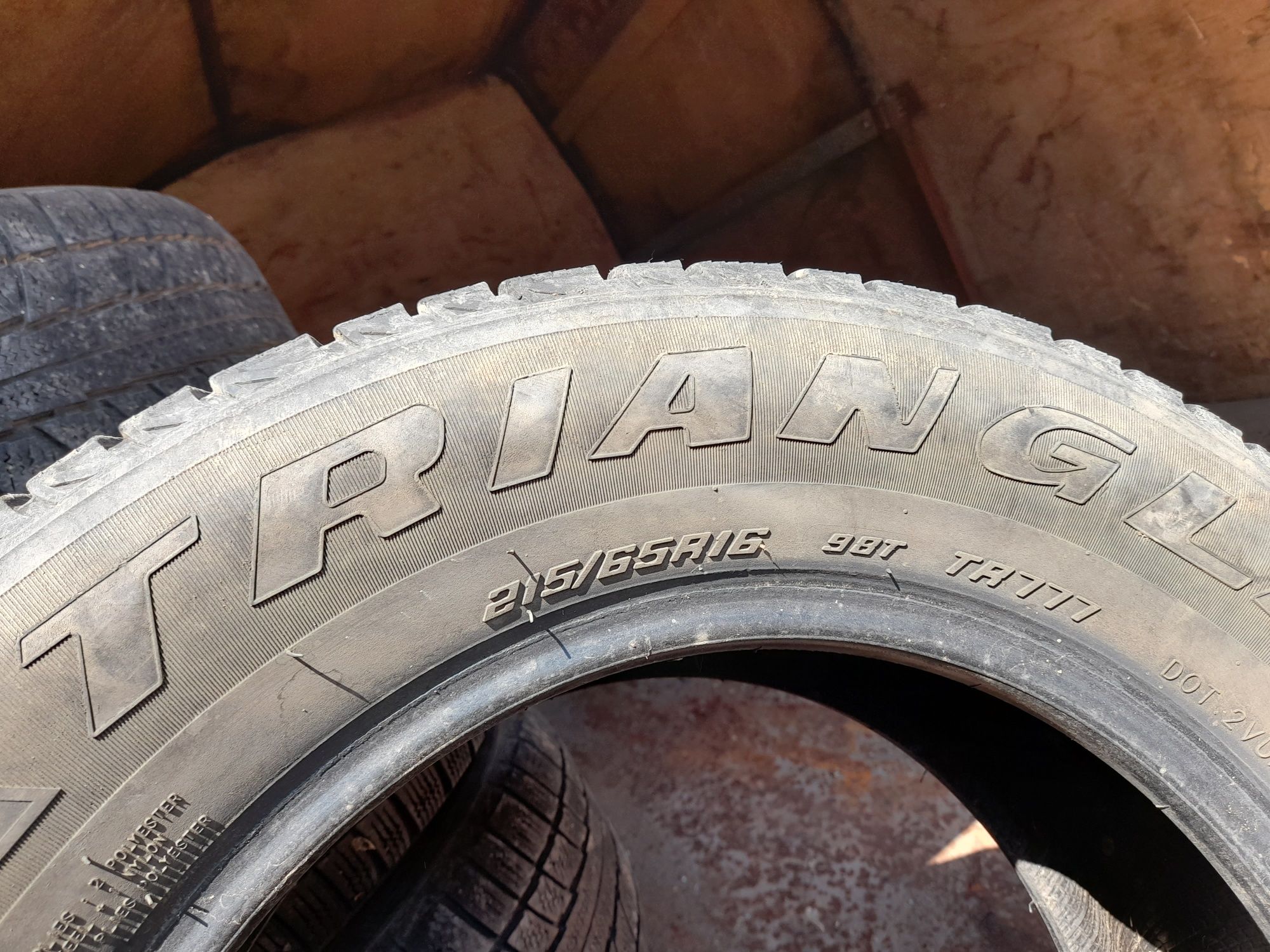 Автопокрышки  TRIANGL 215/65/R16 -4шт.