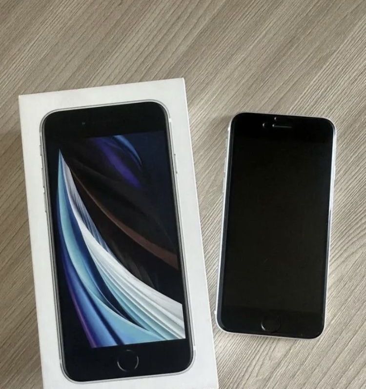 Iphone SE 2020 64 gb 78 akb
