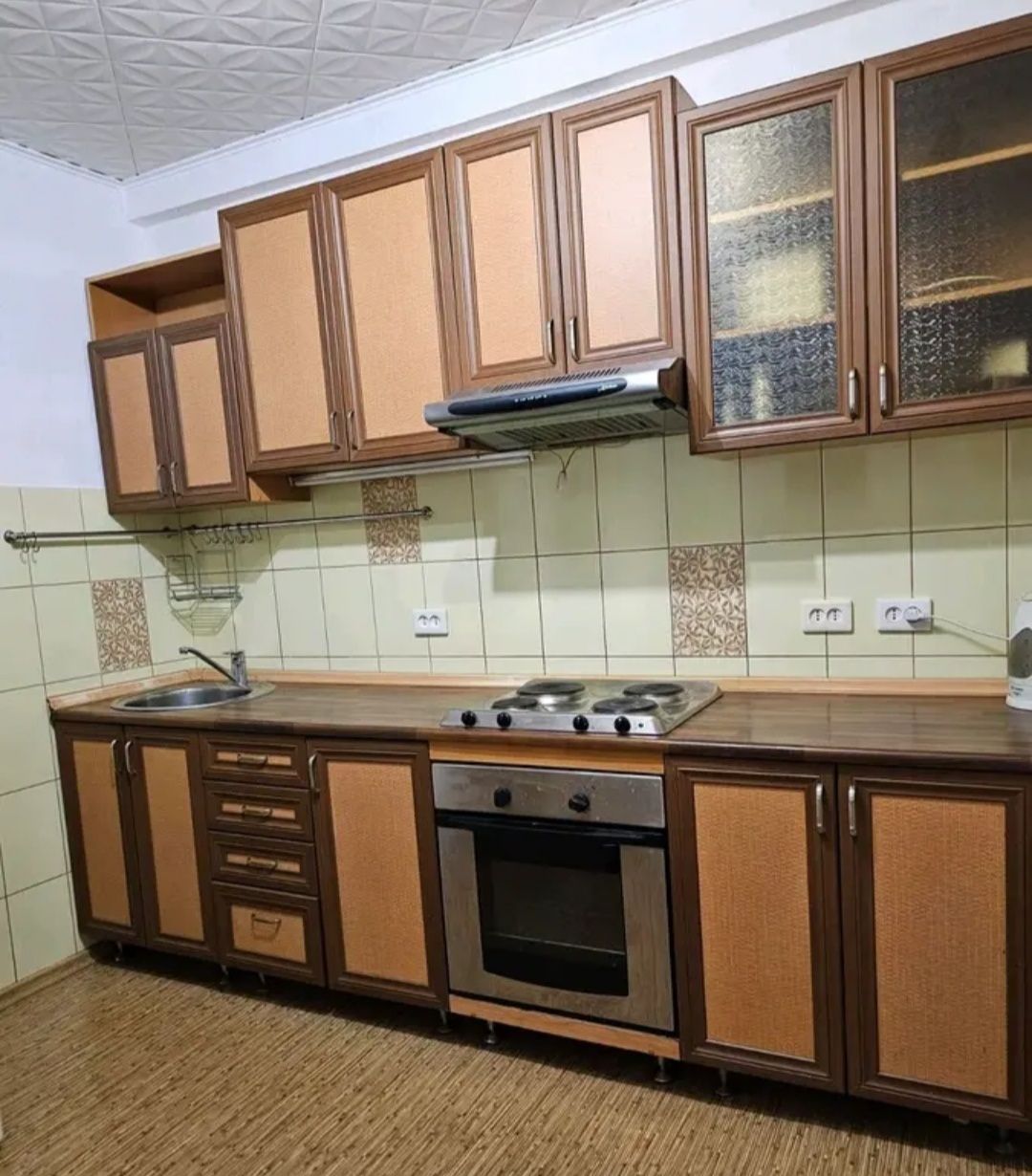 Продается 4-х комнатная б.Гагарина