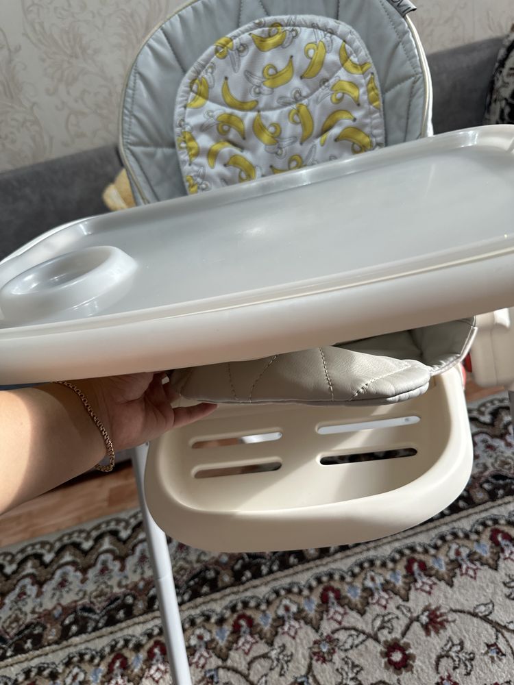 Продам детский стол