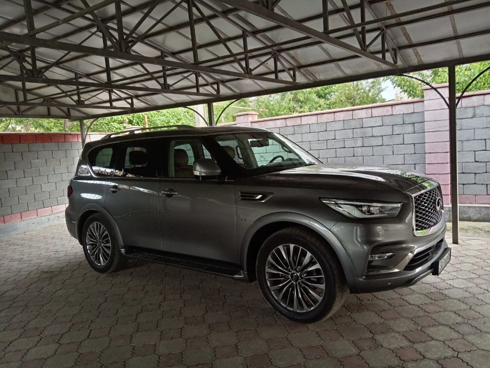 Продам автомобиль Infiniti QX 80
