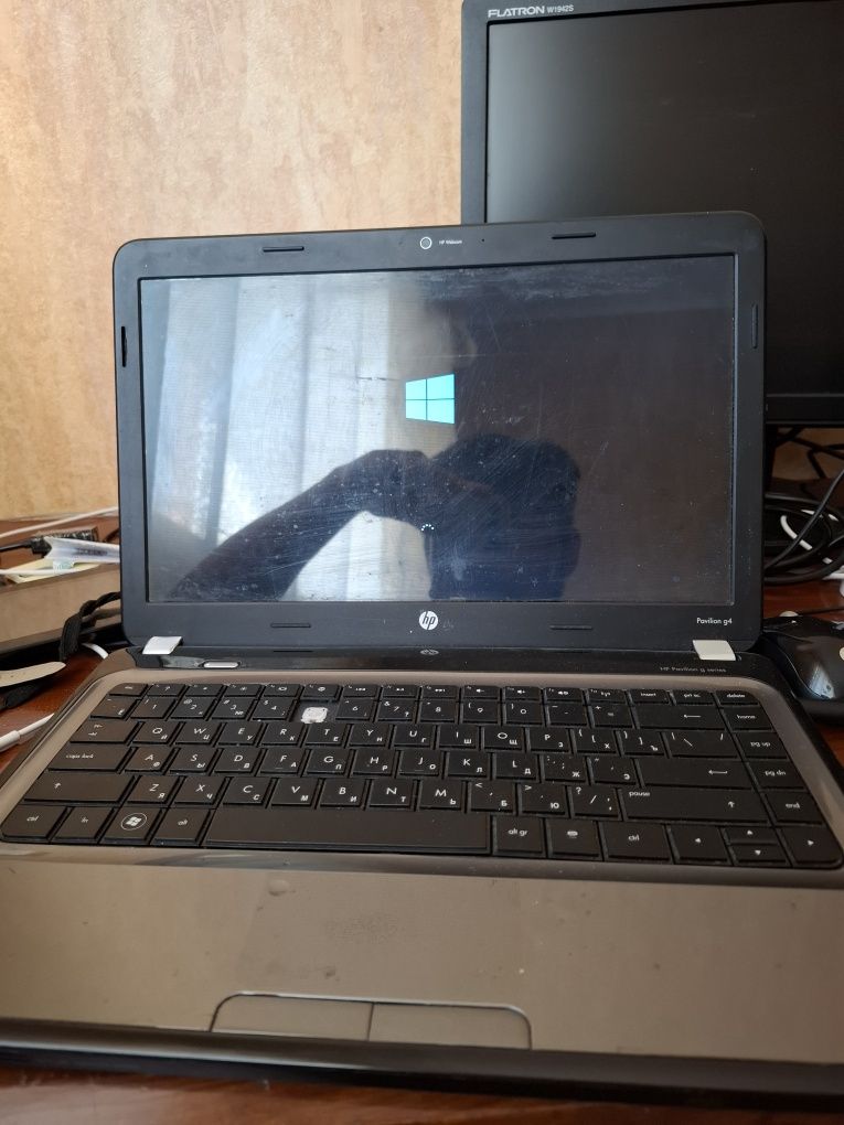 HP PAVILION G4 без батареи