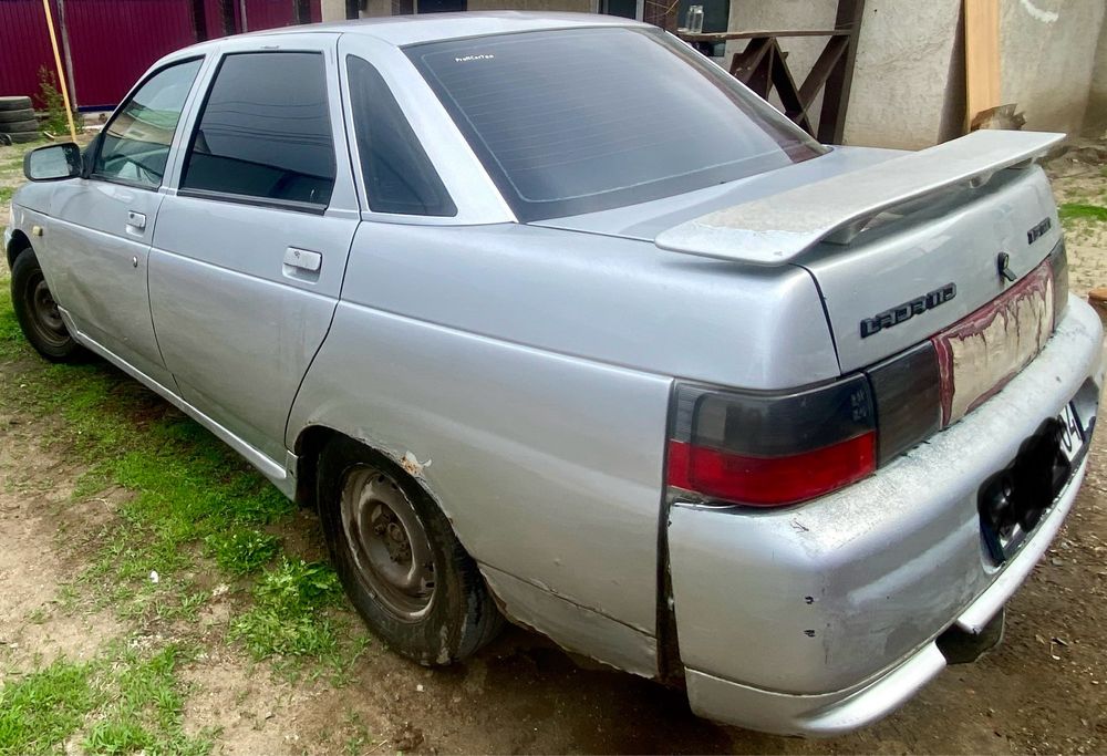 Продам ваз 2110