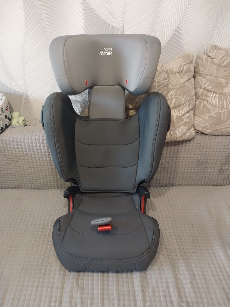 Автокресло britax romer kidfix lll M