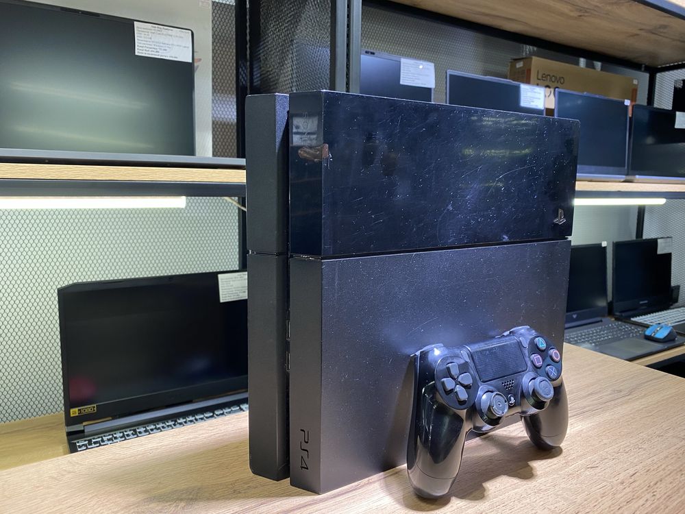 Sony PlayStation 4 Fat, 500GB, дисковод не работает, есть игры,10504/А