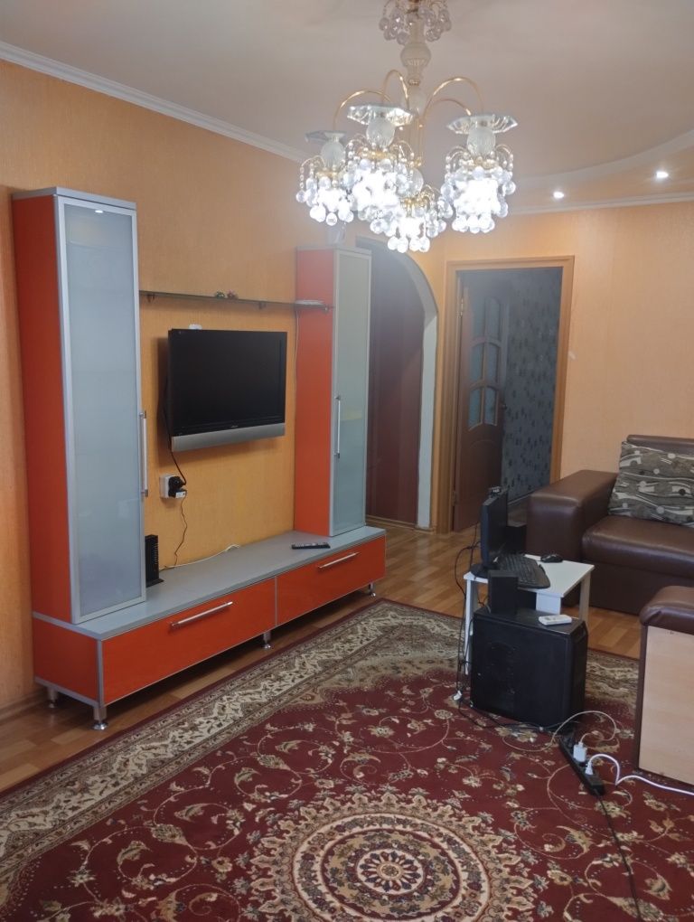 Сдам квартиру 2-х комнатную на длительный срок.