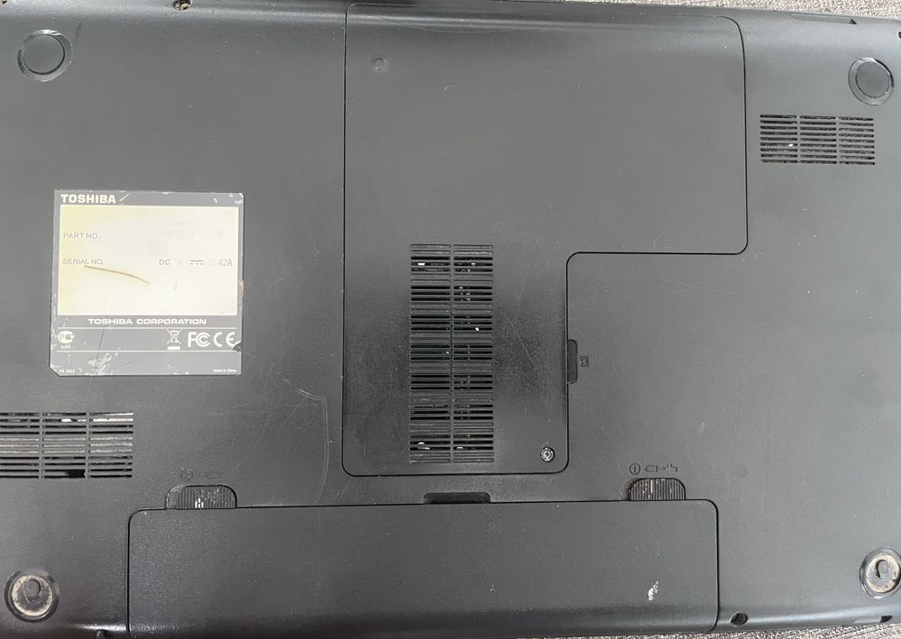 Продам ноутбук Toshiba