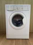 Продам стиральную машину indesit
