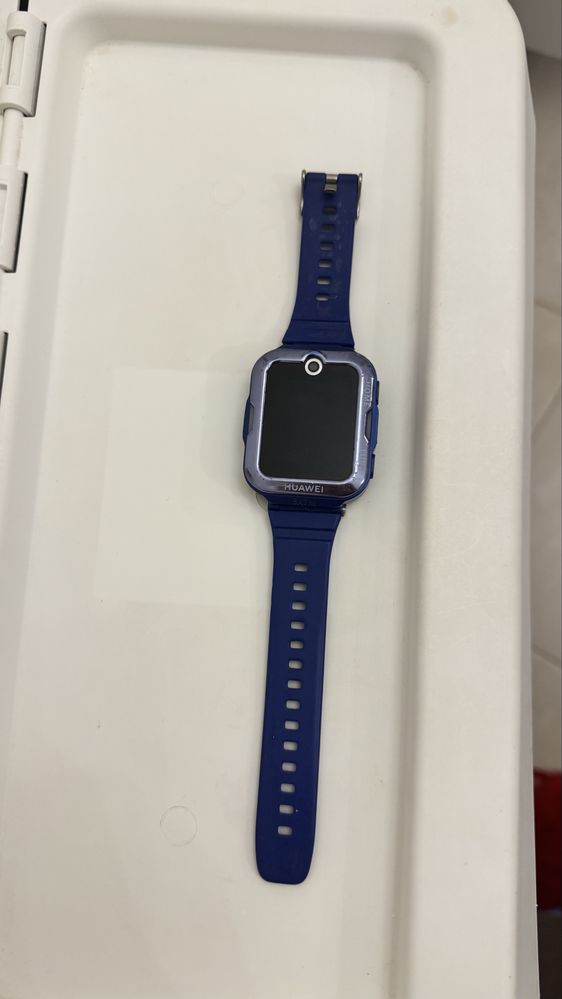 Huawei Watch Kids 4 Pro часы