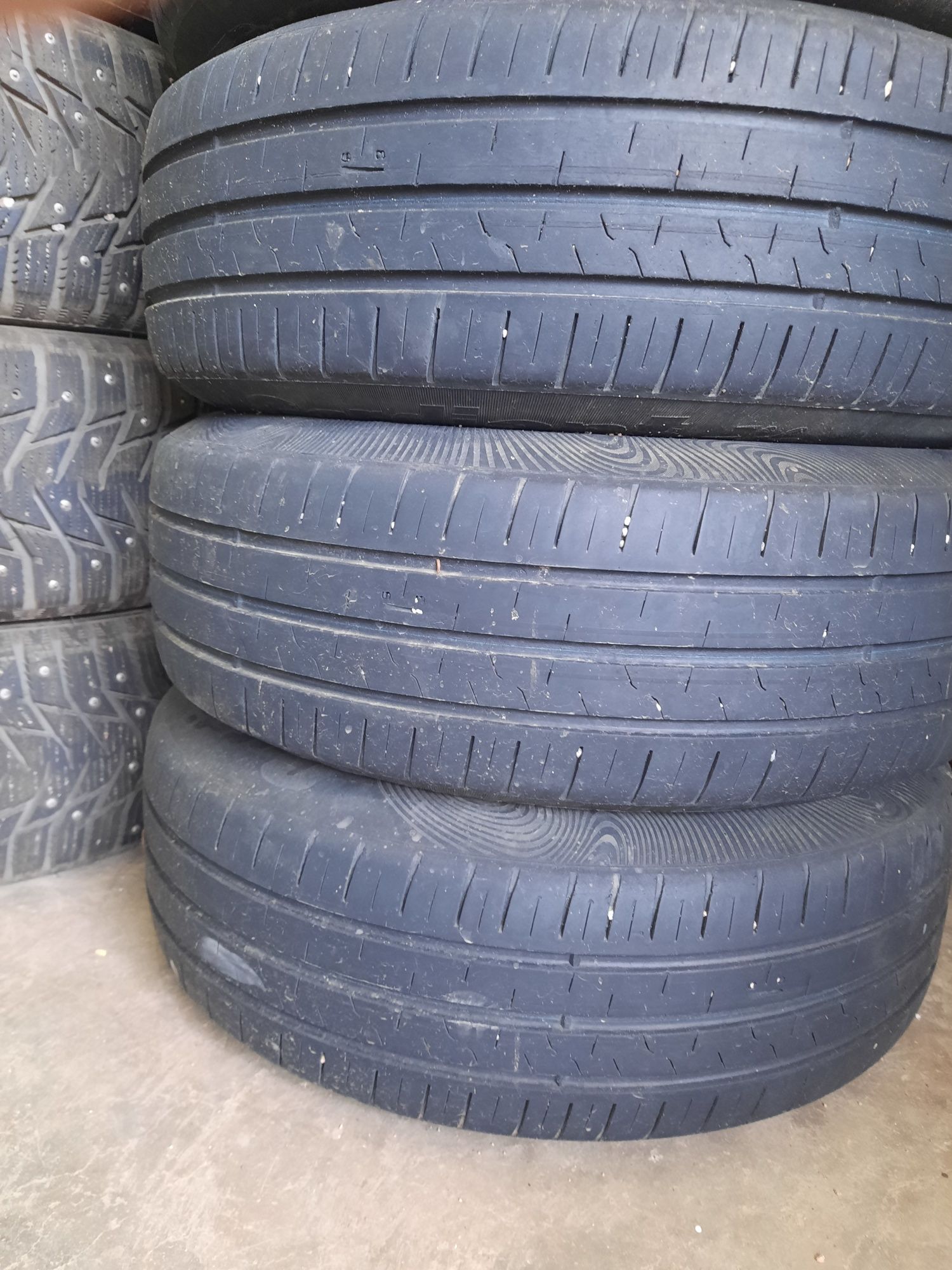 Продам титановые диски с резиной 185/65/15