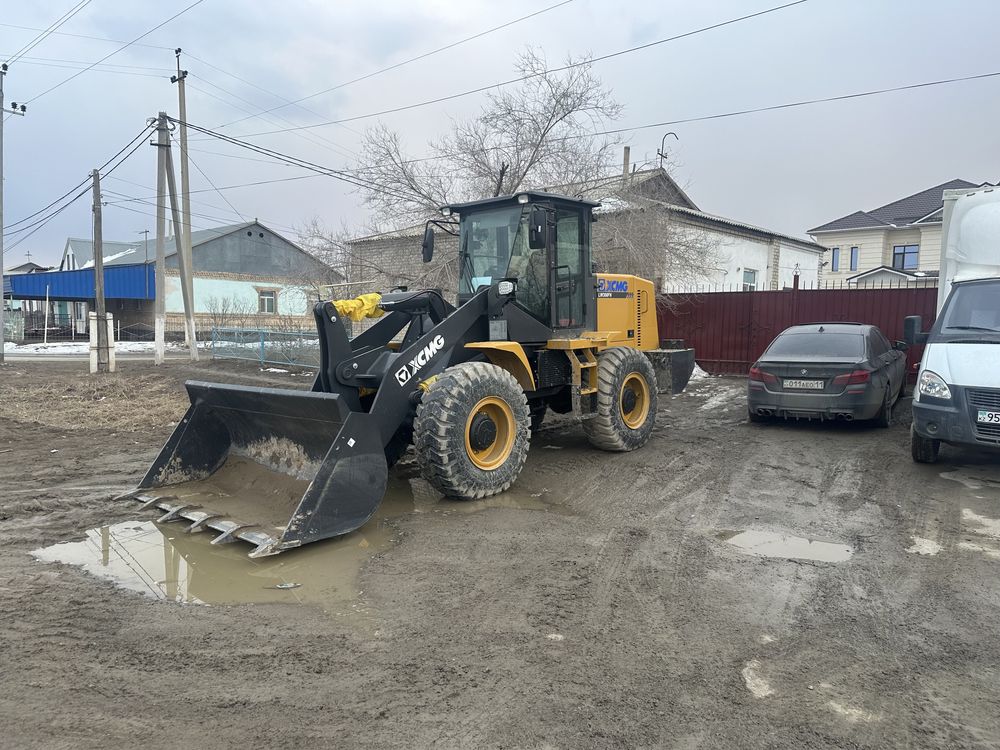 Услуги погрузчика трактор и 3в 1 трактор