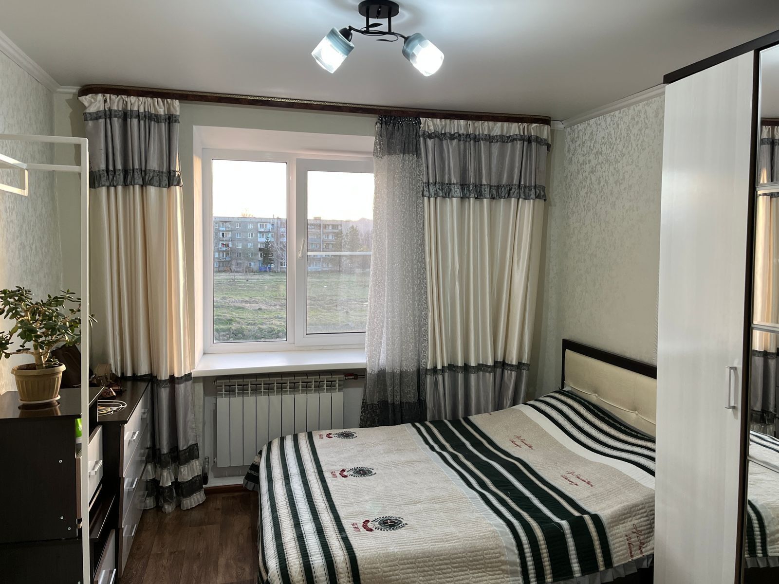 Продам 3-х комнатную квартиру.Абая 91