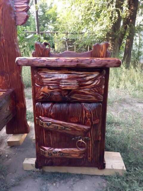 Продам кровать с двумя тумбочками