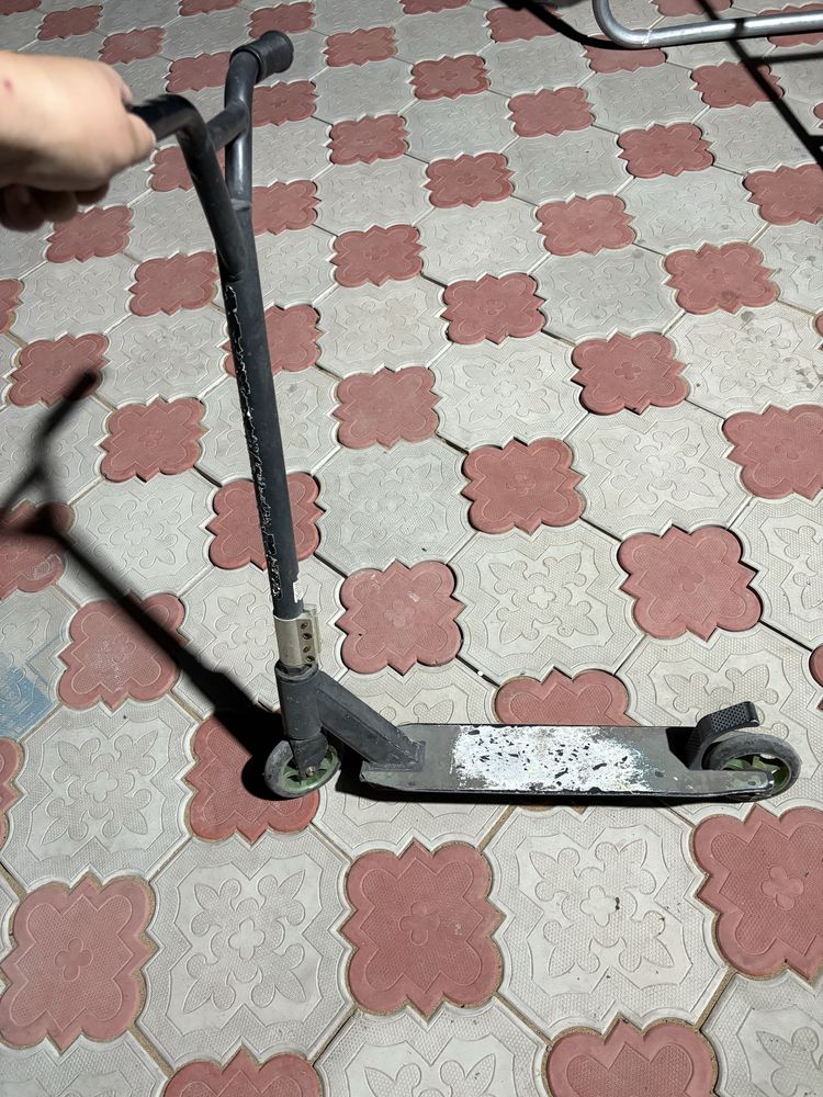 Продам трюковой самокат
