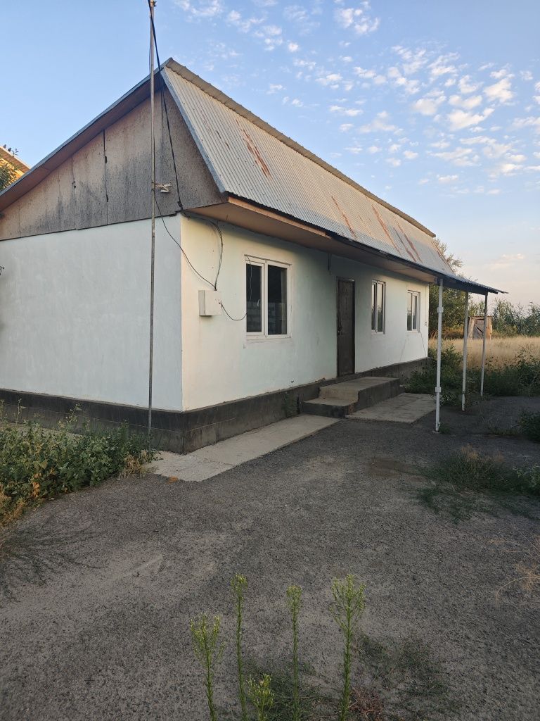 Продам времянку с недостроенным домом